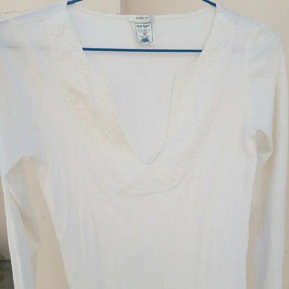 Old navy ivory full sleeves top with beaded deep U neck - Picture 5 of 11